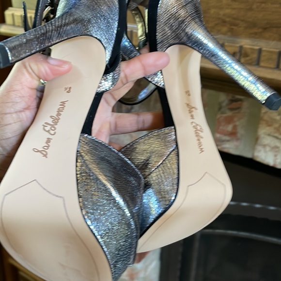 Silver dollar - Picture 4 of 4